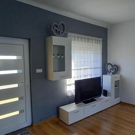 Be-Le-Valo Apartman Apartment Szecseny Luaran gambar