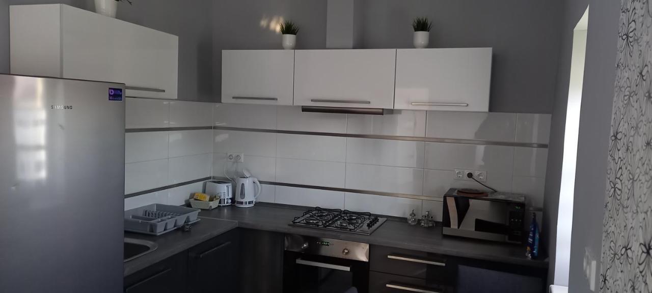 Be-Le-Valo Apartman Apartment Szecseny Luaran gambar